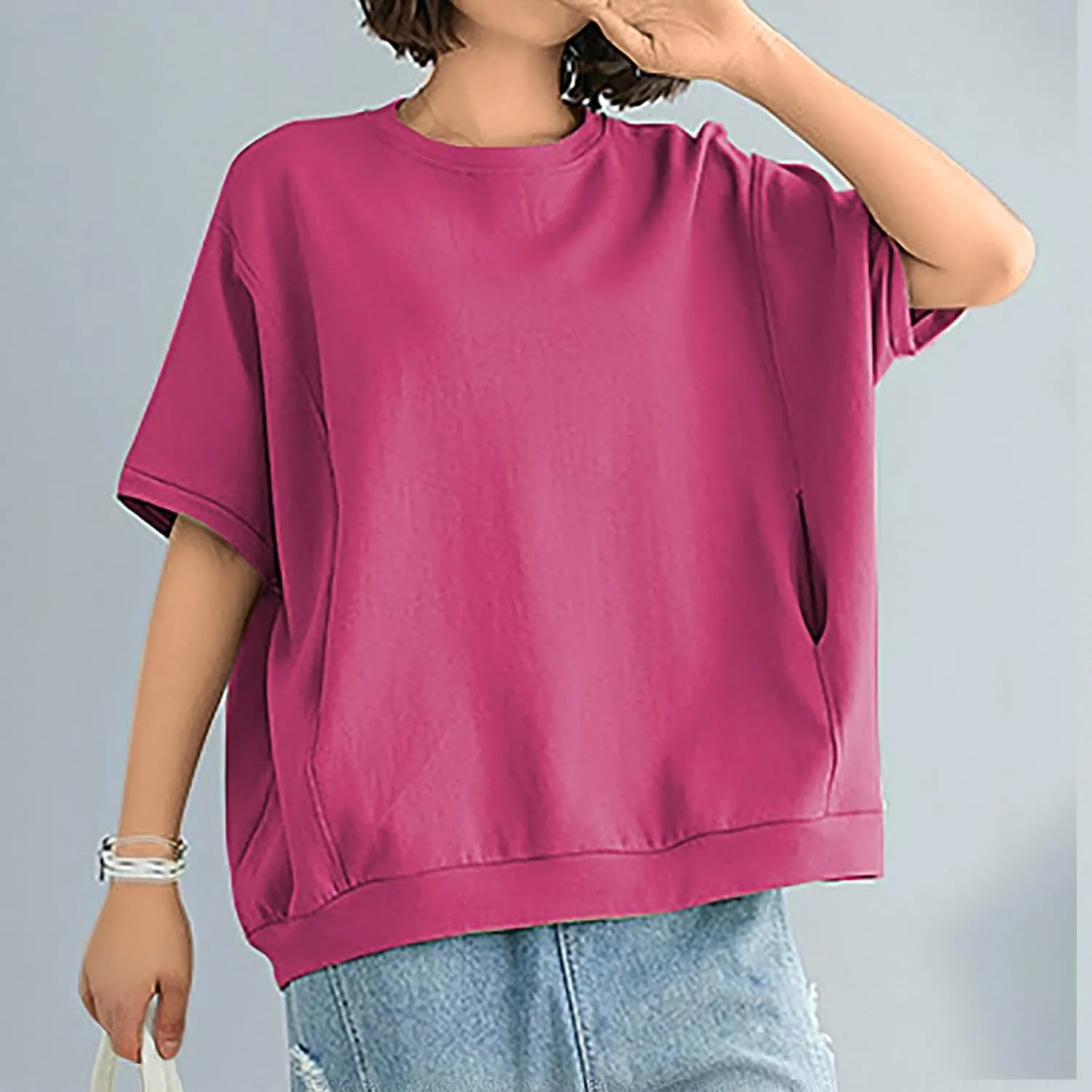 Women's Crew Neck T Shirt Oversized Casual Loose Short Sleeve Tee Summer Athletic Workout Pullover Tops with Pockets