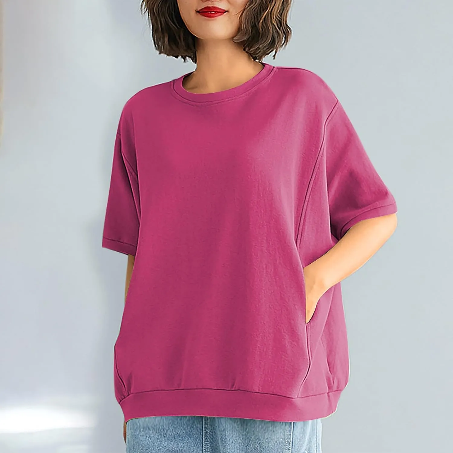 Women's Crew Neck T Shirt Oversized Casual Loose Short Sleeve Tee Summer Athletic Workout Pullover Tops with Pockets